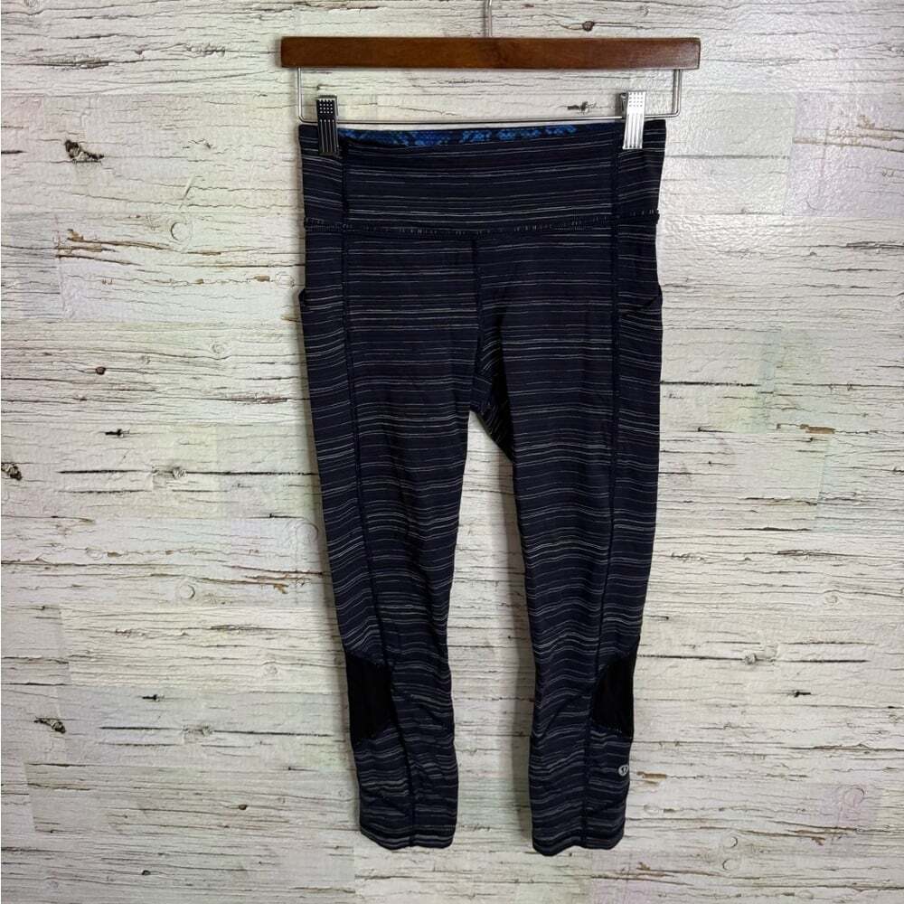 Lululemon Pace Rival Crop size 4 leggings blue gray